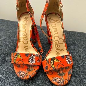 EUC Size 6 Sam Edelman Floral Sandal | Heel